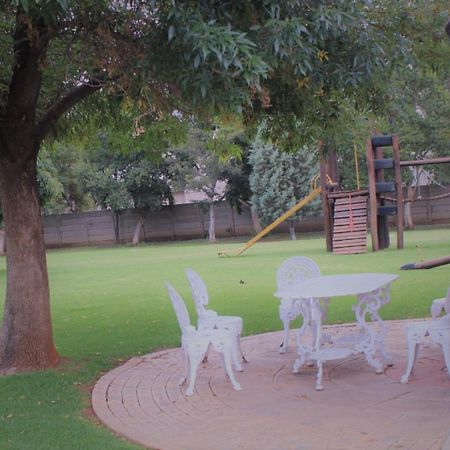 The Willow Tree Guesthouse Klerksdorp Exterior photo